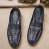 Sapatos masculinos leves de couro sem cadarço para comércio exterior, sapatos casuais de couro respiráveis, mocassins masculinos macios sem cadarço para dirigir atacado