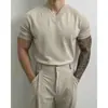 Camiseta de Manga Corta Raglán con Cuello en V para Hombre Verano Delgada Estilo Coreano Alta Calidad Estilo Casual Ligero Maduro Color Sólido