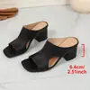 Pantuflas Elegantes de Tacón Alto de Tamaño Grande para Uso en Exteriores 2026 Punta Cuadrada Retro Tacón Grueso Patchwork Corte Lateral Sandalias de Comercio Exterior para Mujer en Stock