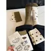 Serie de ilustraciones perezosas de otoño e invierno, calcetines de conejo lindos de dibujos animados japoneses estilo diseñador hasta la pantorrilla, calcetines holgados de moda
