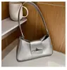 Bolsa de Ombro Tendência para Mulheres, Bolsa Quadrada Pequena Simples da Moda, Nova Bolsa de Ombro Casual Tendência de Nicho Verão 2025