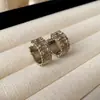 Brincos Redondos Plissados com Zircônia Retro para Mulheres, Design de Nicho, Brincos da Moda, Simples e Versátil para o Dia a Dia, Elegantes Acessórios de Orelha
