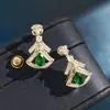 Pendientes Seiko de Diamantes Completos para Falda Pequeña Chapados en Oro de 18 Quilates Moda de Lujo Ligero Pendientes de Presión Abanico de Esmeralda
