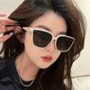 Gafas de sol con protección solar para mujer, estilo retro de celebridad de internet, montura cuadrada, montura negra, gafas de sol marrones GM, gafas de viaje sencillas y de moda para hombre.