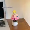 Árvore de Natal DIY Tecida à Mão Pequena Planta em Vaso Produto Acabado Decoração de Mesa Presentes Criativos de Natal para Amigos Homens e Mulheres