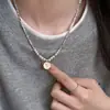 Collar Irregular de Perlas de Imitación Plateadas Rotas para Mujer 2024 Nuevo Ingreso Lujo Nicho Sentido de Alta Gama Cadena Clavicular con Gota de Esmalte de Rosa