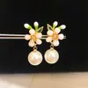 Aretes de Flor de Primavera Brotes Flor de Zirconia Perla Plata Aguja Chapados en Oro Real de 18K Aretes de Lujo Ligero de Alta Gama para Mujeres