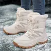 Botas de Neve Femininas Acolchoadas Sapatos Quentes de Algodão Resistentes ao Desgaste Esportivos para Exterior Cano Alto com Cadarço Tamanho Grande Botas Femininas Transfronteiriças