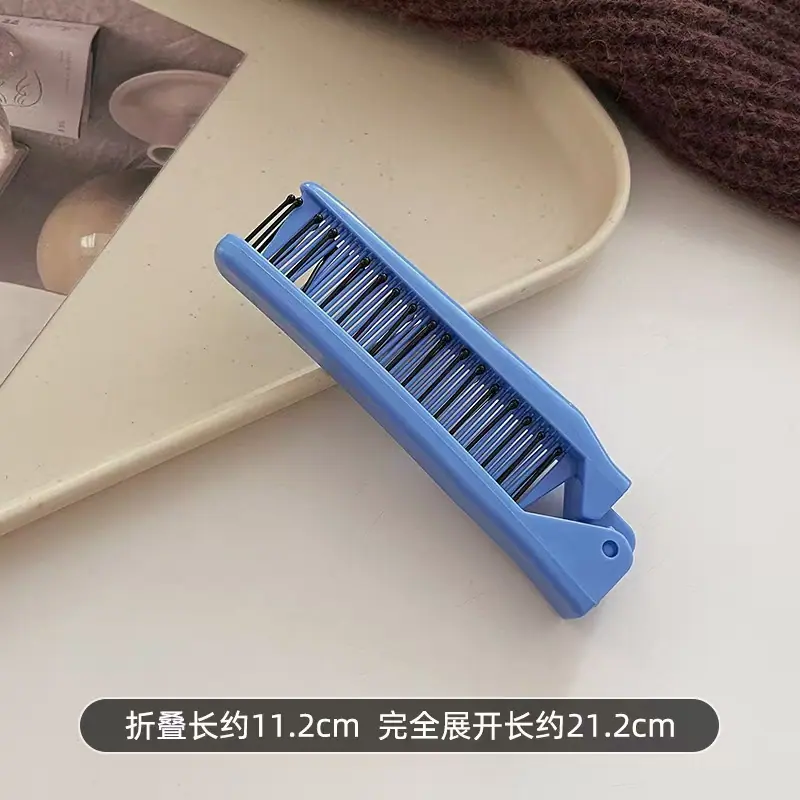 蓝色