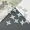 Botones coloridos pequeños de peces, mariposas, monedas, nubes, estrellas, triángulos, de dos agujeros irregulares y color degradado para ropa de niños y mujeres DIY