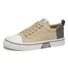 Novos sapatos masculinos de primavera e verão, sapatos de skate esportivos respiráveis e versáteis, sapatos casuais de lona masculinos de sola macia, modernos e da moda