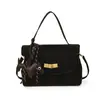 Nova Bolsa de Axila de Nicho Outono/Inverno 2025 Bolsa Tote de Grande Capacidade Ombro Único para Deslocamento Bolsa de Bolso de Alto Valor para Mulheres