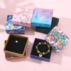 Caja de Regalo Dura Impresa a Color 9X9X3 con Tapa y Base, Caja de Regalo Especial para Pulseras y Brazaletes, Caja de Regalo para Joyería de Tela de Terciopelo