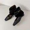 Versão em pele de ovelha~botas de tornozelo quadradas retrô para mulheres, novo estilo versátil com zíper traseiro, design vazado, aumento interno de altura, botas de ajuste justo