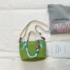 Bolso tote de estilo outdoor con bloques de color para mujer, con múltiples bolsillos, diseño cruzado, un bolso de hombro casual y versátil, y una práctica bolsa para el teléfono para el uso diario