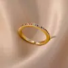 Europa y Estados Unidos anillo de circón de venta caliente ins diseño de moda femenina sensación chapado en oro de 18 quilates anillo anillo anillo joyería anillos