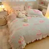 Conjunto de Roupa de Cama Fofo de Lã de Leite Quatro Peças Inverno Plush Dupla Face Capa de Edredom Lençol de Fleece Coral Conjunto de Três Peças para Dormitório