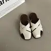 Chinelos Femininos Vintage de Design Nicho com Tiras Cruzadas 2026 Verão Sapatos Mule com Sola Grossa Antiderrapante e Solado Macio com Sensação Confortável