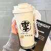 26 Nueva Taza Térmica Portátil para Mujer Alta Apariencia Taza de Agua con Popote Acero Inoxidable 304 Pareja Celebridad de Internet Almacenamiento en Frío Taza de Café.