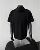 Camiseta Masculina Polo Americana High-End Manga Curta Ombro Direito Design de Costura Desconstruído Cor Pura Simples Solta Meia-Manga