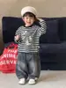 Ropa para Niños Conjunto de Otoño para Bebé 2026 Nuevo Estilo Coreano Ropa Infantil Conjunto de Camiseta a Rayas de Manga Larga y Jeans para Niños