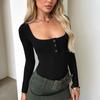 Cross-border quente europeu e americano roupas femininas outono e inverno novo botão quadrado colarinho topo sexy menina quente camiseta com fio cor sólida manga longa