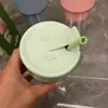Taza de Jugo Nueva Transfronteriza Exprimidor Pequeño Portátil Jugo de Frutas Batido Licuadora Eléctrica Mini Exprimidor
