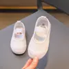 Zapatos Blancos Escolares de Primavera y Otoño Zapatos Blancos de Tela para Estudiantes Niños y Niñas Zapatos de Lona con Suela Suave Zapatos de Interior para Jardín de Infancia