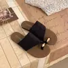 Zapatillas Retro de Moda con Suela Blanda de Comercio Exterior para Mujer 2026 Sandalias Planas de Verano para Mujer con Una Tira y Punta Abierta