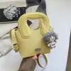Bolsa Saco Versátil e Fashion para Mulheres 2026 Verão Novo Estilo Bolsa de Mão Texturizada Bolsa de Ombro Transversal Design de Nicho Bolsa para o Dia a Dia