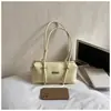 Moda Primavera 2026 Nova Bolsa Almofada Casual Personalidade Bolsa de Ombro Único Transversal Simples e Moderna Bolsa Feminina