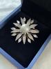 Broche Flor de Sol Pétalo Alto Bienes Lleno de Zircón Perla Natural Flor de Sol Broche Accesorios de Ropa Versátil