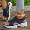 Tênis Esportivo Casual Cruzado Europeu e Americano Plus Size com Recortes, Fresco, Sola Grossa, Respirável, Feminino, Verão, Salto para Aumentar a Altura, Alça, Atacado Plus Size