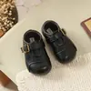 Zapatos de Cuero Mary Jane Retro para Niñas 2026 Nuevo Estilo Primavera/Otoño Mocasines de Suela Suave Antideslizantes Versátiles para Combinar con Faldas Zapatos de Princesa