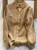 Camisa Casual Khaki Feminina Estilo Old Money, Tamanho Grande, Versátil, Top com Proteção Solar para o Início do Outono