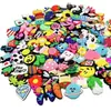100 Piezas Zuecos Transfronterizos Temushein Más Vendidos DIY Accesorios Mixtos para Flores de Zapatos Zapatillas Hebilla para Zapatos Flor para Zapatos Dibujo Animado