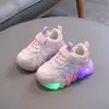 Zapatillas deportivas para niños, nuevo modelo de primavera para niños mayores, de 1 a 6 años, con amortiguación, antideslizantes, zapatos casuales para niños y niñas