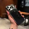 Funda de PC sin Marco Adecuada para Apple iPhone 17 con Atracción Magnética, Estilo de Alta Gama Europeo y Americano, se Transforma Instantáneamente en una Nueva Funda para 18 Pro Max