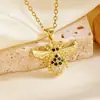Nuevo Collar Colgante de Animal para Mujer: Mariposa, Libélula, Abeja - Colgante de Cobre con Recubrimiento PVD, Cadena de Acero Inoxidable Resistente al Agua y al Desgaste