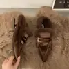 Zapatillas de Algodón Peludo con Tacón Grueso y Punta Fina para Mujer Calzado para Usar Afuera Otoño e Invierno Slip-on Temperamento de Celebridad de Internet Zapatillas Medias de Punta Cerrada