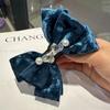 Horquilla de estilo coreano para mujer, accesorio para el cabello con lazo de perla con diamantes de imitación, pinza de plátano, tela de terciopelo tridimensional, estilo otoño