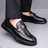 Mocasines para hombre, piel genuina, nuevo estilo de negocios, diseño británico, zapatos casuales de suela blanda, zapatos casuales sin cordones, zapatos transpirables para hombre