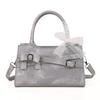2025 Nova Bolsa de Mão Francesa Retrô Casual Nicho Versátil Elegante de Alta Qualidade para Mulheres