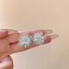 Aretes de flor de hielo color jalea para mujer, aretes dulces, pequeños y frescos de alta gama, nuevos aretes de temperamento de alto valor que combinan con todo