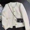 Nueva Chaqueta de Tweed Estilo Coreano Blanco Crudo Estilo Francés Corto Elegante para Mujer Primavera y Otoño 2025