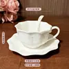 Taza de Café de Cerámica Estilo Palacio con Relieve Retro Francés Plato Pequeño Estilo Europeo Exquisita Taza para Té de la Tarde Arte Latte