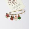 Venta Caliente Europea y Americana Estación Internacional Xiyin Broche de Navidad Dibujos Animados Santa Reno Regalo Copo de Nieve Cabeza de Anciano Accesorios