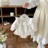 Ropa para bebé recién nacido, colección otoño 2026: elegante enterizo de manga larga con ribete de encaje y diseño estilo princesa, adecuado para bebés niñas