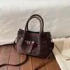 Bolso Retro de Alta Gama Transfronterizo para Mujer 2026 Nuevo Bolso Cruzado de Hombro Único Bolso de Hombro Único Exquisito Super Caliente