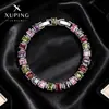 El nuevo brazalete totalmente de diamantes de Xuping presenta un diseño deslumbrante, ofreciendo un aspecto lujoso y de alta gama con un estilo moderno y elegante.. Venta al por mayor disponible para mujeres